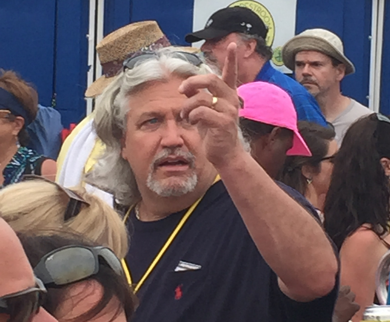 Illustration for article titled Rob Ryan, Stacking Brewskies At A Pitbull Concert